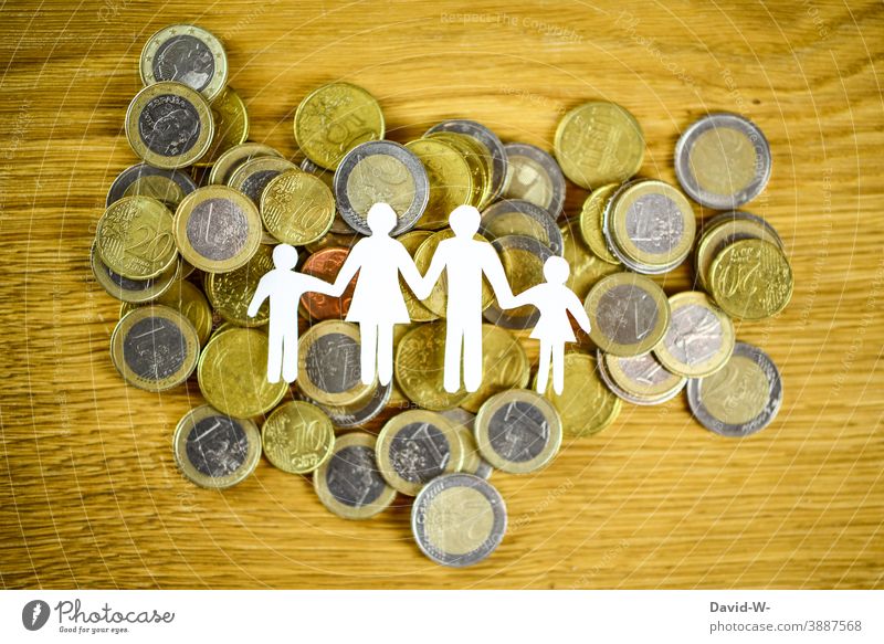 Familie und Geld / Elterngeld / Familienzuschlag / Kindergeld familienzuschlag kindergeld € Euro Schulden Besitz Reichtum Einkommen Finanzen