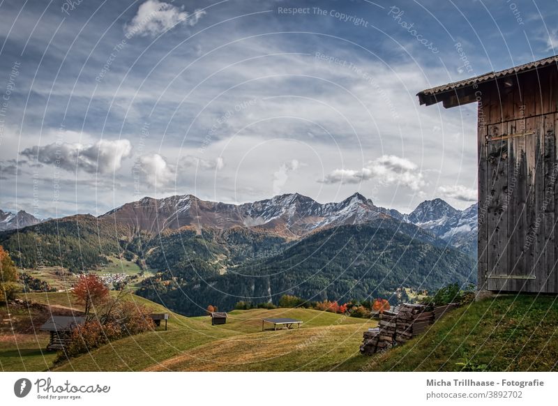 Alpenlandschaft im Herbst / Serfaus-Fiss-Ladis Österreich Bundesland Tirol Berge u. Gebirge Gipfel Schneebedeckte Gipfel Landschaft Weitwinkel