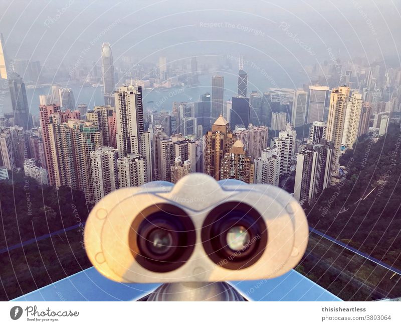 threw Wall-E eyes Augen Skyline skyscraper Skyscaper Hongkong hongkong island ausblick Aussichtspunkt Aussichtsturm Aussichtsplattform aussichtsplatz Überblick