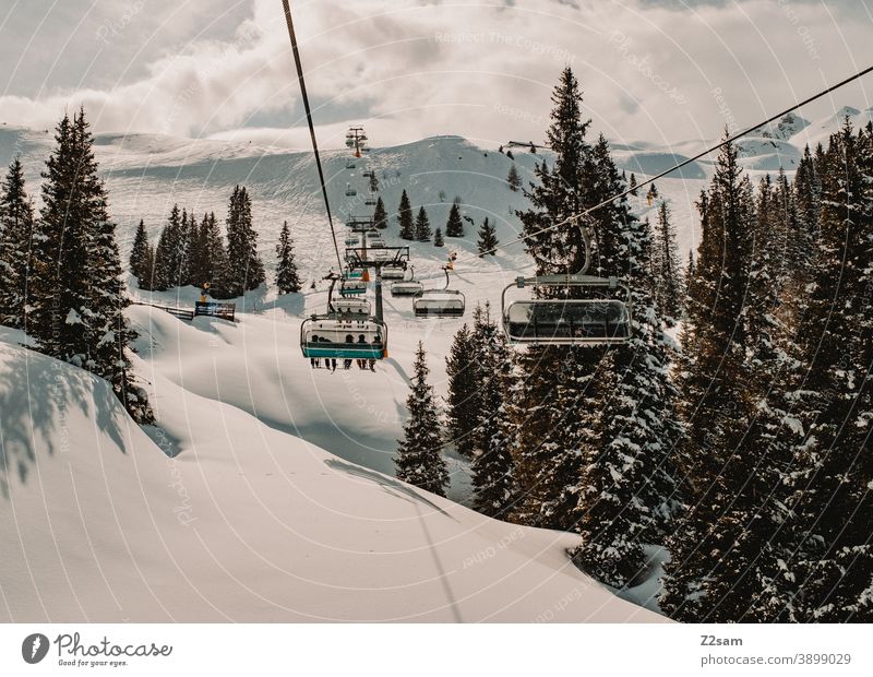 Sessellift im Südtiroler Skigebiet Ratschings Erholung südtirol italienisch Natur Skifahren snowboarden Wintersport Landschaft Winterlandschaft Kälte Schafe