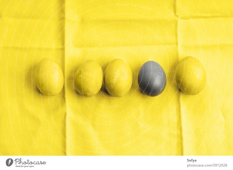 Ostern leuchtende gelbe und ultimativ graue Eier lichtvoll Farbe Jahr endgültig Feiertag Frühling anders hervorragend Design einzigartig Lebensmittel Pute