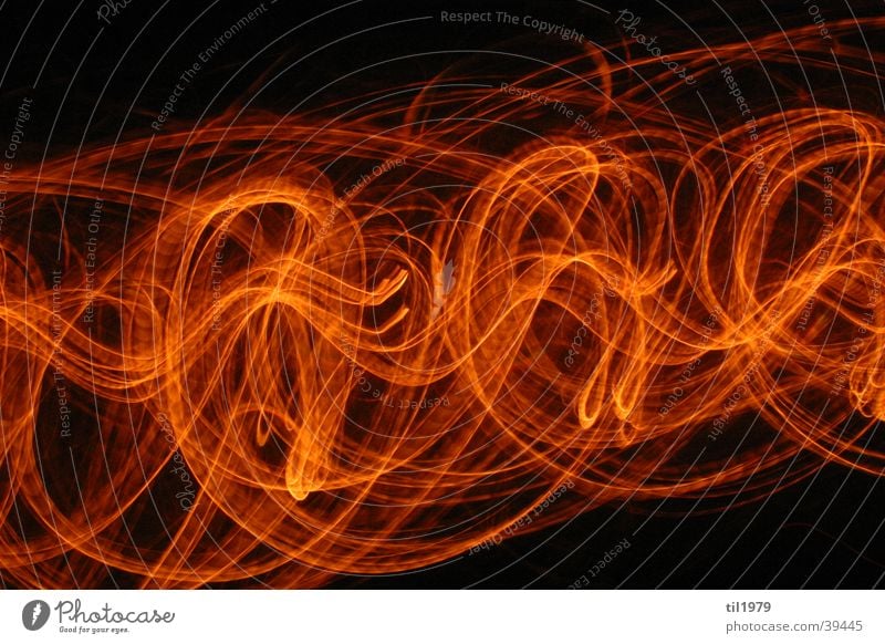 Feuer1 Lampe Langzeitbelichtung schwarz Häusliches Leben Bewegung Brand orange Unschärfe