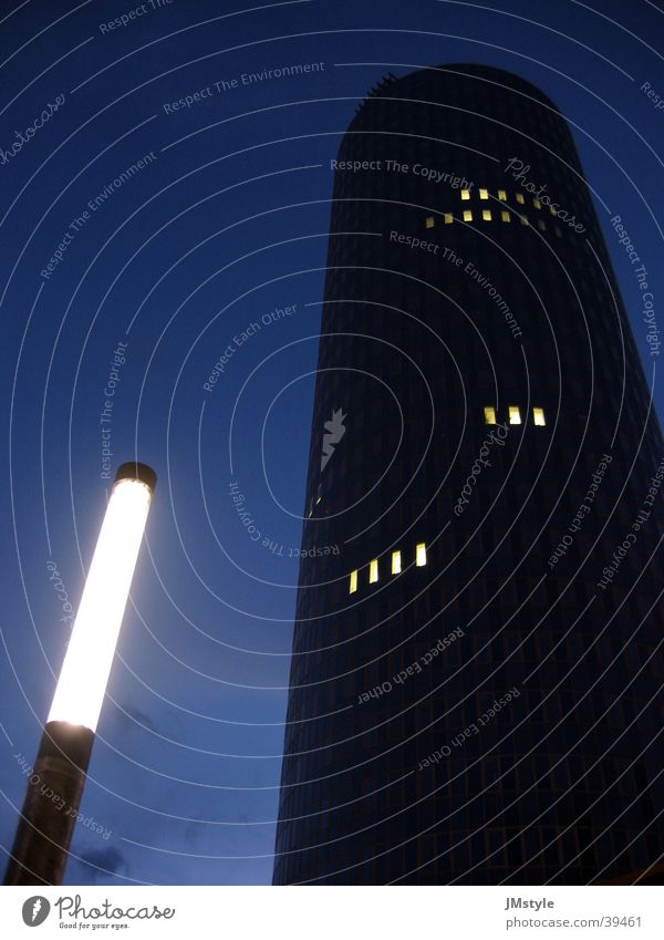 two-tower Lampe Hochhaus Nacht Intershop Straßenbeleuchtung Architektur Turm Intershoptower Beleuchtung modern