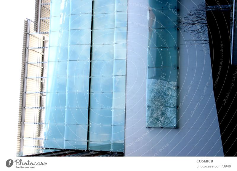 Glasbau2 Fassade grau grün Ludwigshafen Walzmühle vertikal Architektur Michlgas Ernst-Bloch-Zentrum