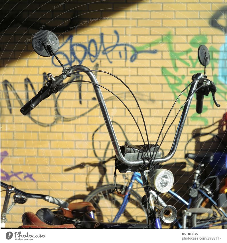 Bikcult Shopper fahrrad lenker einmalig hupe tröte fahrradverkehr sattel drahtesel nachhaltig ökologisch sportlich radsport fahrradlampe abgestellt rückspiegel