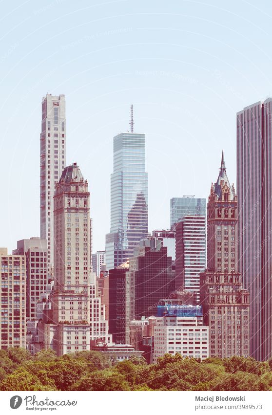 Farbig getöntes Bild von Manhattan Upper East Side, New York, USA. New York State Großstadt Gebäude Wolkenkratzer Big Apple retro altehrwürdig nyc urban Sommer