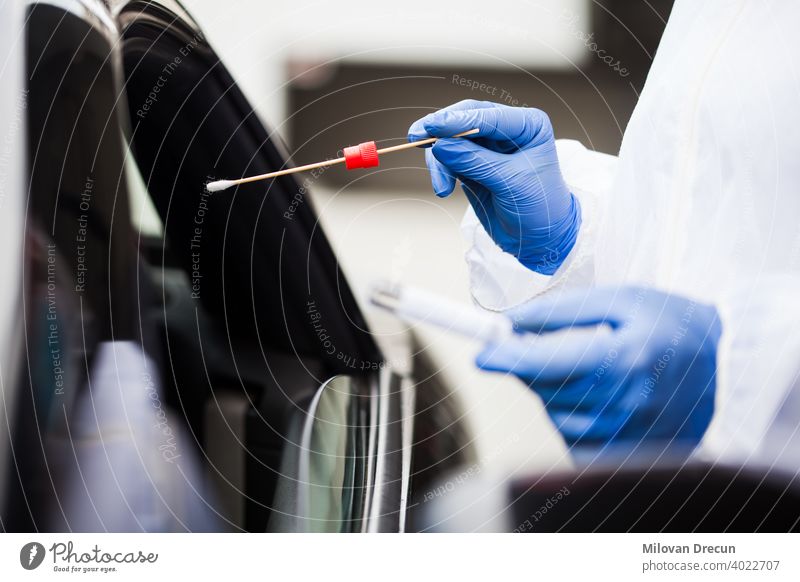 Coronavirus Drive-Thru PCR-Test 2019-ncov Automobil PKW Pflege prüfen Sammlung Ansteckung ansteckend Kontrolle Korona COVID19 Krise Erkennung Diagnostik