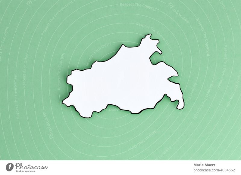 Bundesland Mecklenburg-Vorpommern als Papier-Silhouette neutral Umriss Design minimalistisch Hintergrundbild Strukturen & Formen Hintergrund neutral