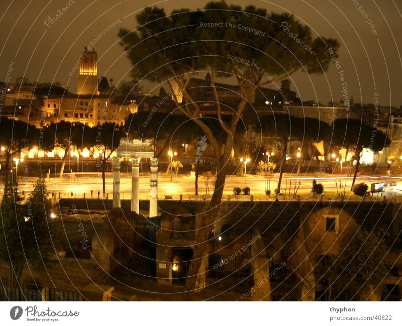 Forum Romanum bei Nacht Langzeitbelichtung Italien Europa Säule