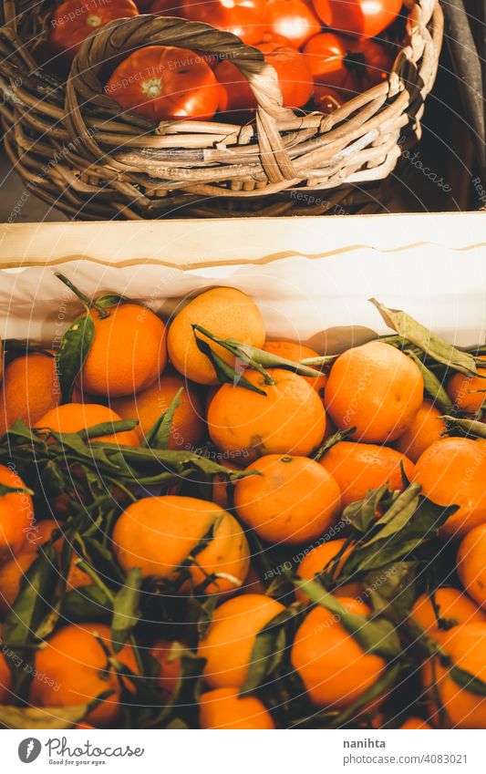 Valencia, Spanien, köstliche Clementinen der Saison Mandarine Frucht süß Lebensmittel roh Ernte saisonbedingt lecker Gesundheit Vitamin Zitrusfrüchte