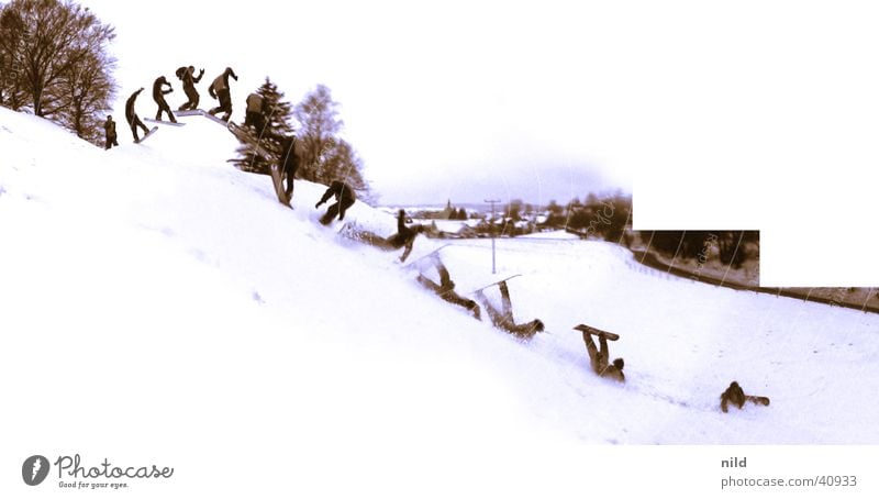 SCHMERZEN Snowboard Sturz Reihe Winter Unfall Wintersport Extremsport Schmerz Schnee Snowboarder Snowboarding Doppelbelichtung abwärts Sportunfall Abheben