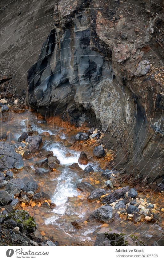 Malerische Landschaft eines Gebirgsflusses in Island Berge u. Gebirge Fluss vulkanisch Gelände nordisch reisen Natur Wasser Tourismus malerisch strömen