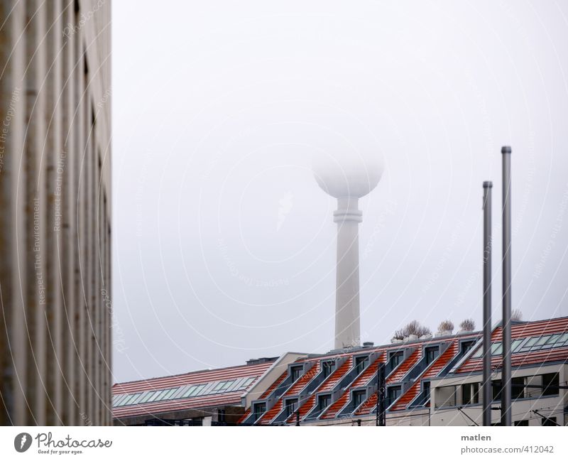 halb Berlin Himmel Wetter Nebel Hauptstadt Stadtzentrum Menschenleer Haus Hochhaus Turm Gebäude Mauer Wand Fassade Balkon Fenster Dach Sehenswürdigkeit grau rot