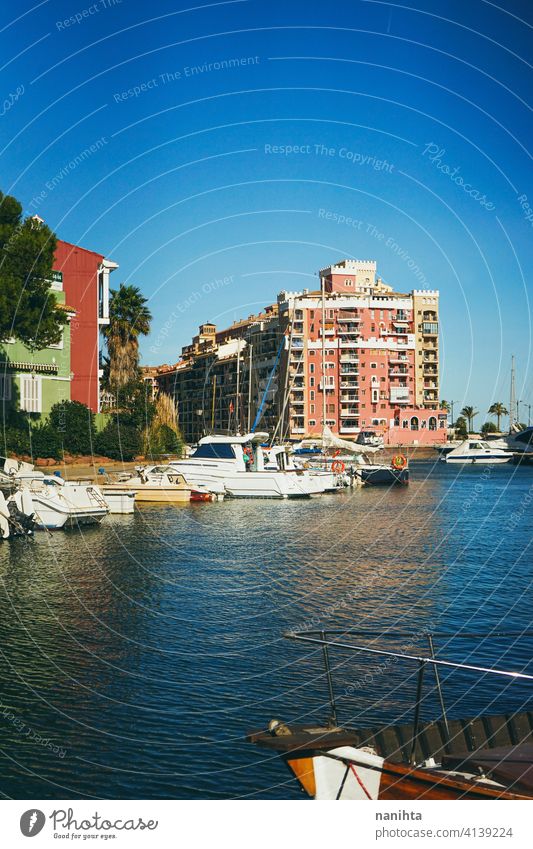 Küstenstadt in Valencia, Spanien, Alboraya Dock maritim Marine Boot MEER Meeresufer mediterran reisen Ausflug Tourismus urban Straße Wasserkanäle Kanäle