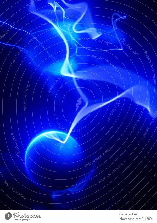 Eruption Licht entladen schwarz diffus Elektrizität Strahlung Tesla Nebel Wissenschaften Plasma Energiewirtschaft Brand Flamme blau Technik & Technologie Gas