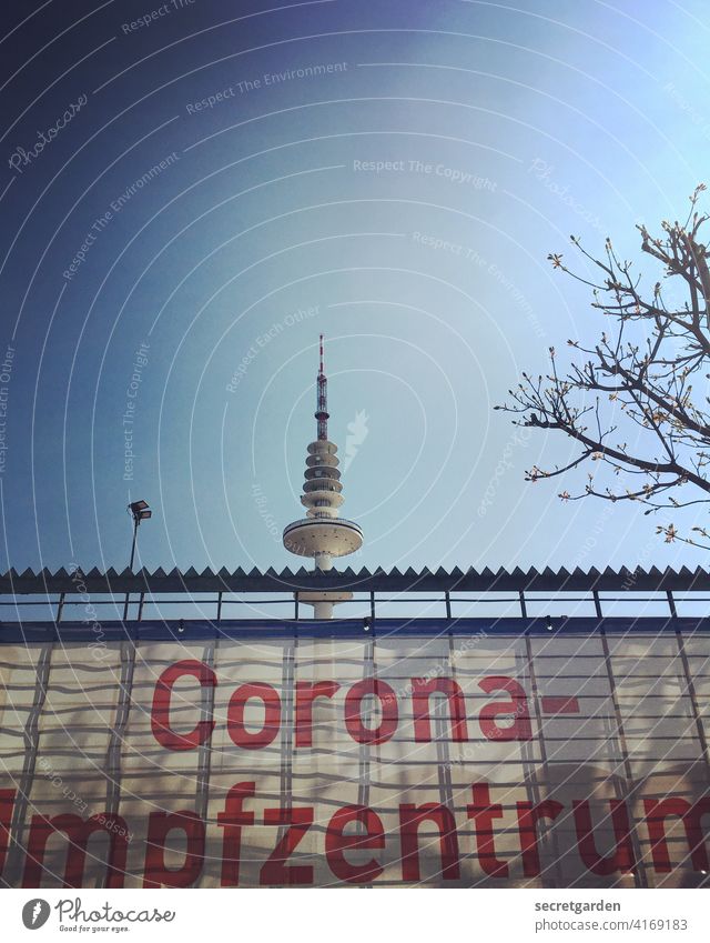 Corona-mpfzentrun coronavirus Fernsehturm Hamburg Coronavirus Pandemie Virus Gesundheit Schutz Infektionsgefahr Ansteckend Quarantäne COVID-19 Gesundheitswesen