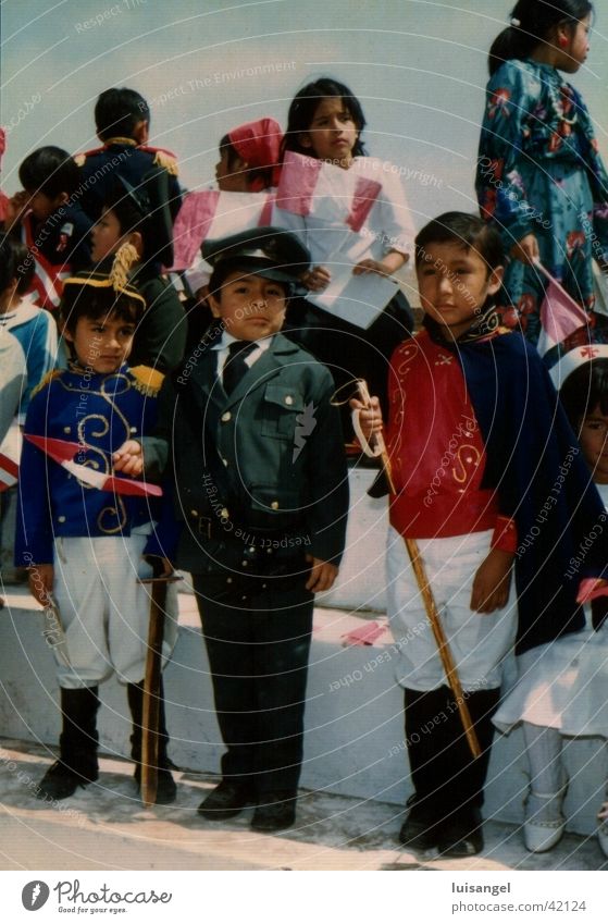 Halloween in Peru Kultur Lebensformen Kind Mensch Südamerikaner Amerikanismus.