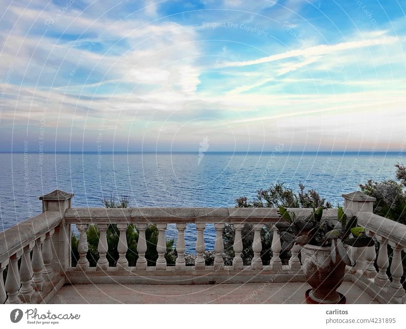 Aussicht auf's Mittelmeer | Aussicht auf's Wochenende Spanien Balearen Mallorca Terrasse Ferien & Urlaub & Reisen mediterran Sommer Süden Flair Meer fantastisch