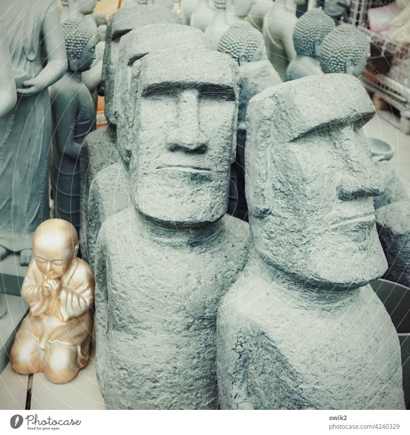 Querköpfe Moai Osterinseln Skulptur grau Farbfoto Handarbeit Stein Statue Porträt gigantisch Gesicht Kopf Kunst Kunstwerk Kultur Menschenleer Steinmännchen
