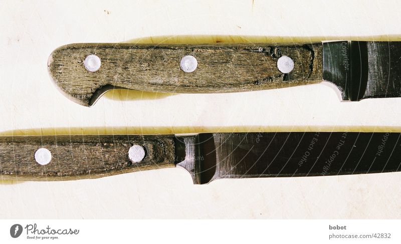 Klingen Stahl geschnitten Küche Furche Teilung Handwerk Messer Griffe Holzgriffe Niete Trennung schlitzen Scharfer Gegenstand