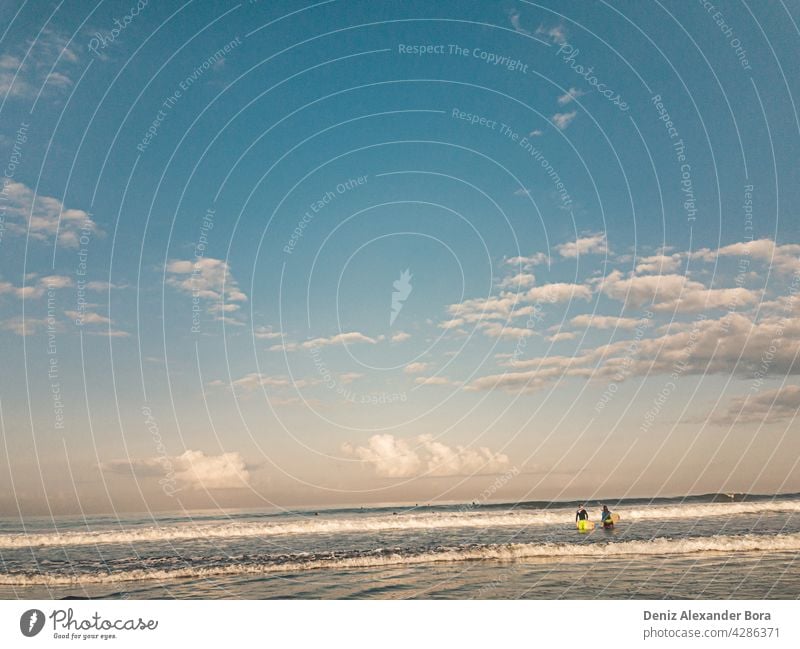 Frühmorgens Sonnenaufgang, Surfer am Strand in Bali Denpasar Seminyak Meer seminyak ozean Cloud Natur Wasser Landschaft Sand blau sich[Akk] beugen anreisen