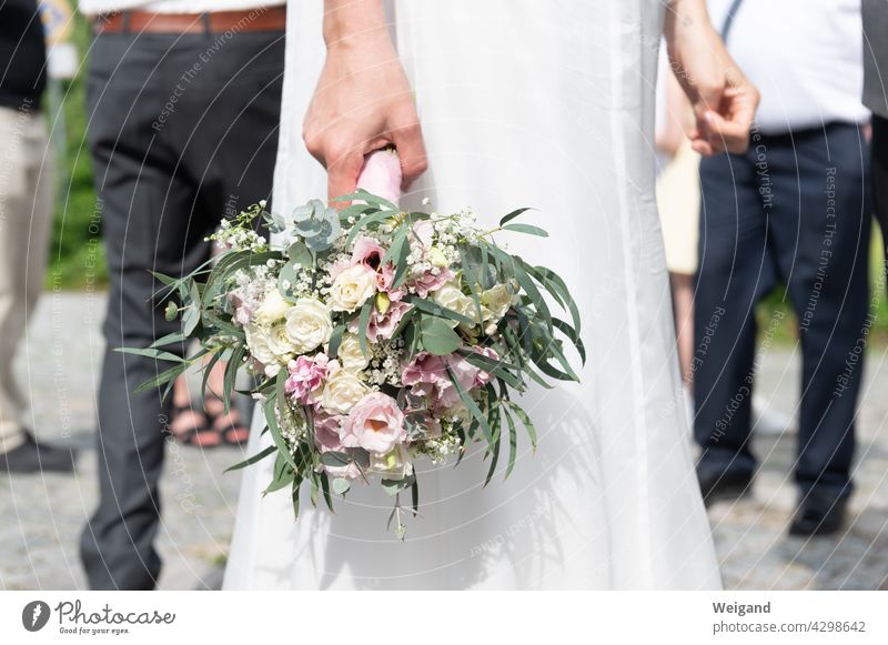 Hochzeitsstrauß Fest Ehe Braut Blumen Strauß Feier glücklich