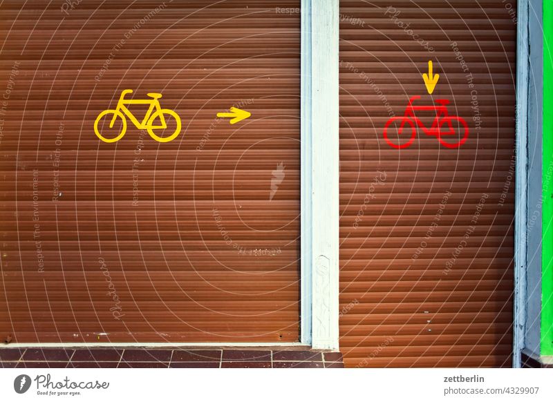 Fahrradladen (geschlossen) aussage botschaft fahrrad fahrradladen farbe gesprayt grafitti grafitto illustration kunst mauer message nachricht parole politik