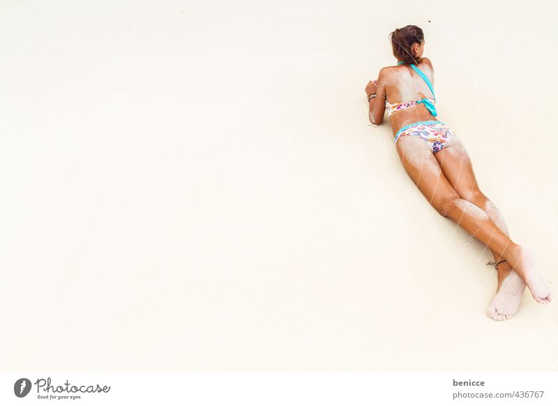 Summer on beach 5 Frau Mensch liegen Strand Vogelperspektive Bikini Ferien & Urlaub & Reisen Thailand Sandstrand Europäer weiß dünn Sommer Erotik Sonnenbrille