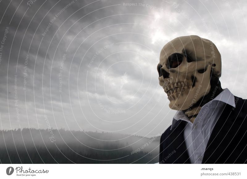 Der Tod steht ihm gut androgyn Kopf 1 Mensch Umwelt Natur Gewitterwolken Klimawandel schlechtes Wetter Nebel Totenmaske Schädel Halloween Zeichen