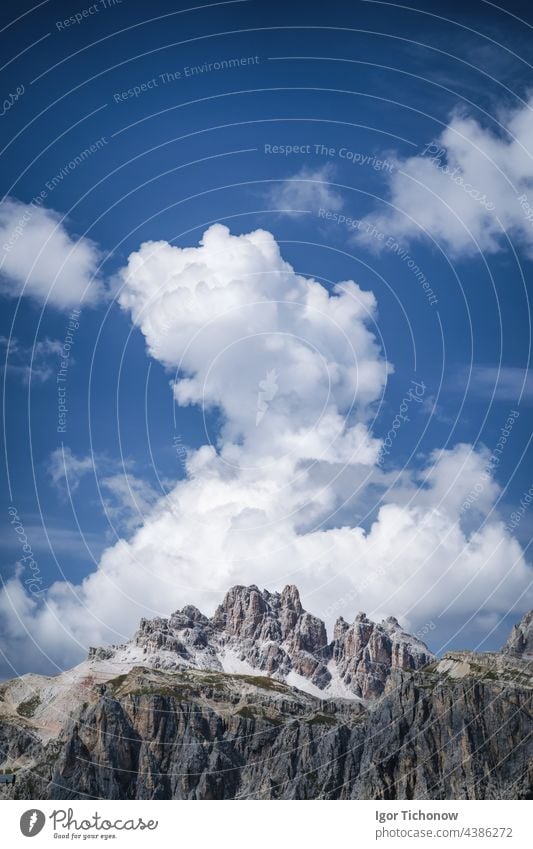 Averau-Nuvolau-Gruppe, Col di Lana, Sass di Stria, Picollo Lagazuoi, Fanis-Gruppe, Tofane-Massiv und Cinque Torri von der Nuvolau-Hütte aus gesehen, Cortina d'Ampezzo, Dolomiten, Italien