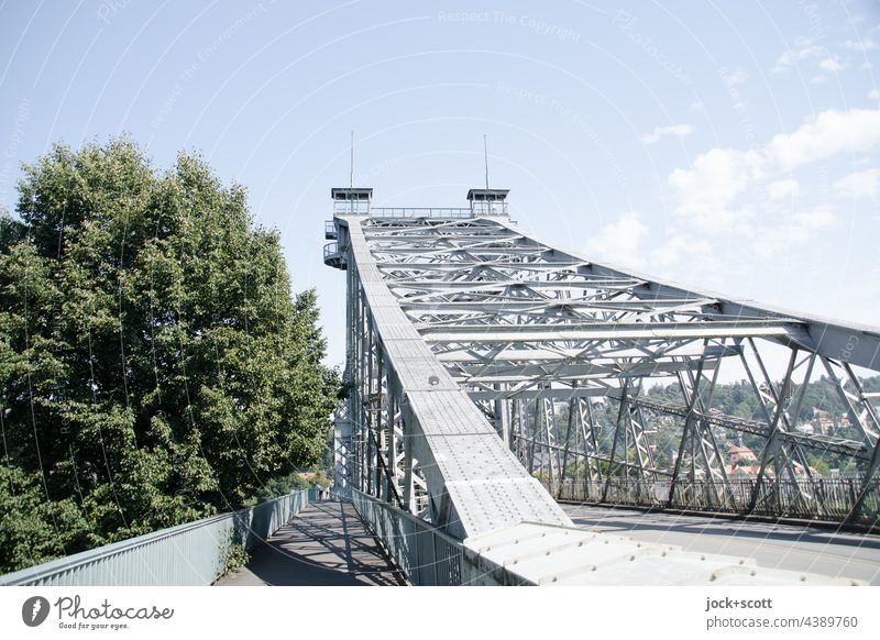 Blaues Wunder, Loschwitzer Brücke Architektur Himmel Bauwerk Brückenkonstruktion historisch Sehenswürdigkeit Fachwerk Dresden Wahrzeichen Sachsen Wege & Pfade