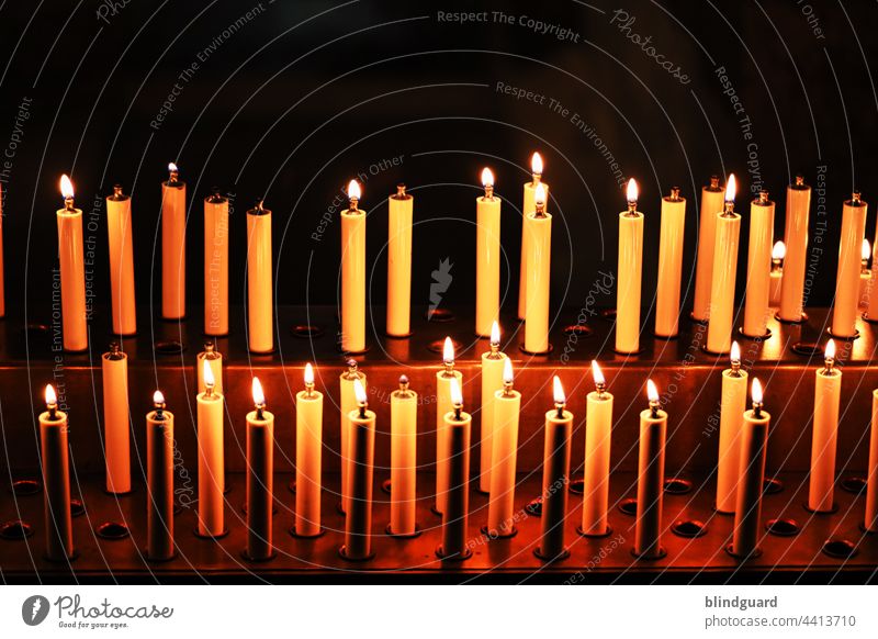 Liebe, Glaube, Hoffnung, ... Plastik Totenlicht Religion Gedenken Einnahmequelle Kerze Licht Ausnutzen Wärme Kerzen Öl Kunstlicht Missbrauch Kirche Leben