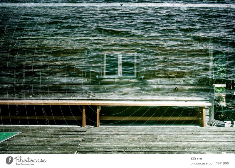 hüttntaucher Wasser Seeufer Fischerdorf Hafenstadt Hütte Fenster Holz dunkel Flüssigkeit frisch kalt ästhetisch Design Einsamkeit einzigartig geheimnisvoll