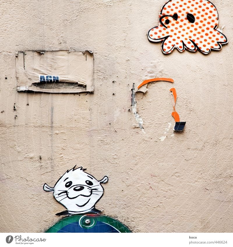 LUSTIG. Freude Glück Geschwister Freundschaft Paar Partner Kindheit Kopf Gesicht Mauer Wand Qualle Bär 2 Tier Kitsch Krimskrams Graffiti Lächeln lustig niedlich