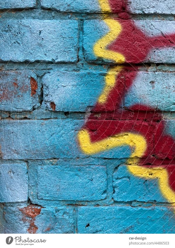 Farbdetail - gezeichnet  & gemalt blau gelb rot Graffiti Malerei Malerei u. Zeichnungen Kunst zeichnen Wand Farbe Kunsthandwerk Kreativität Wandmalereien