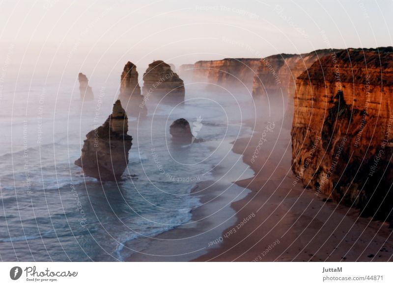 Twelve Apostels Australien Great Ocean Road Küste Klippe Gischt Nebel Stimmung Strand Meer