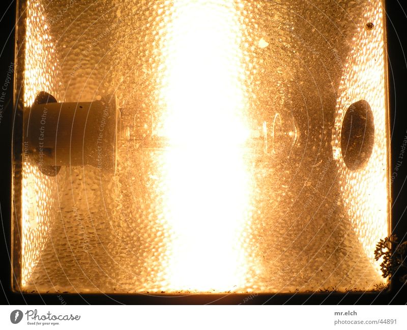 Es werde Licht Baustrahler Glühbirne Spiegel heiß blenden Industrie Scheinwerfer Beleuchtung Lampe hell