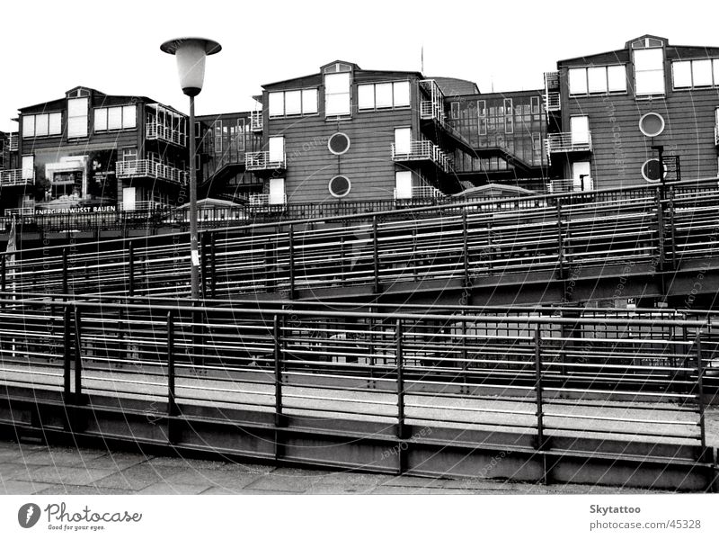 Architektonisch Haus Architektur Hamburg baumwall Geländer schwarz/ weiss aufnahme