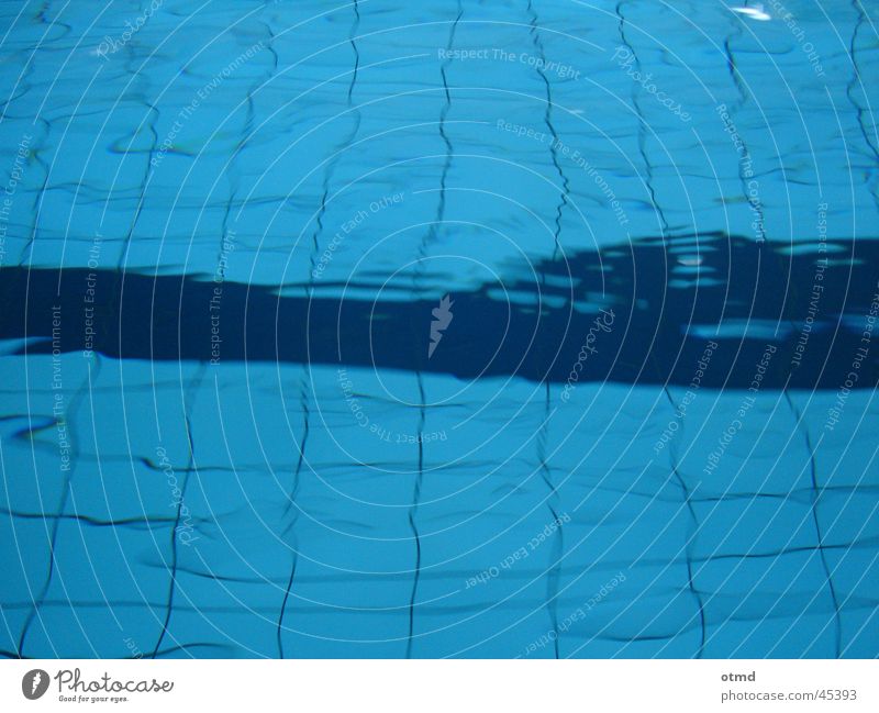 deep_blue Schwimmbad Muster Linie kalt dunkel nass Wellen Wasser Rechteck blau Fliesen u. Kacheln Klarheit