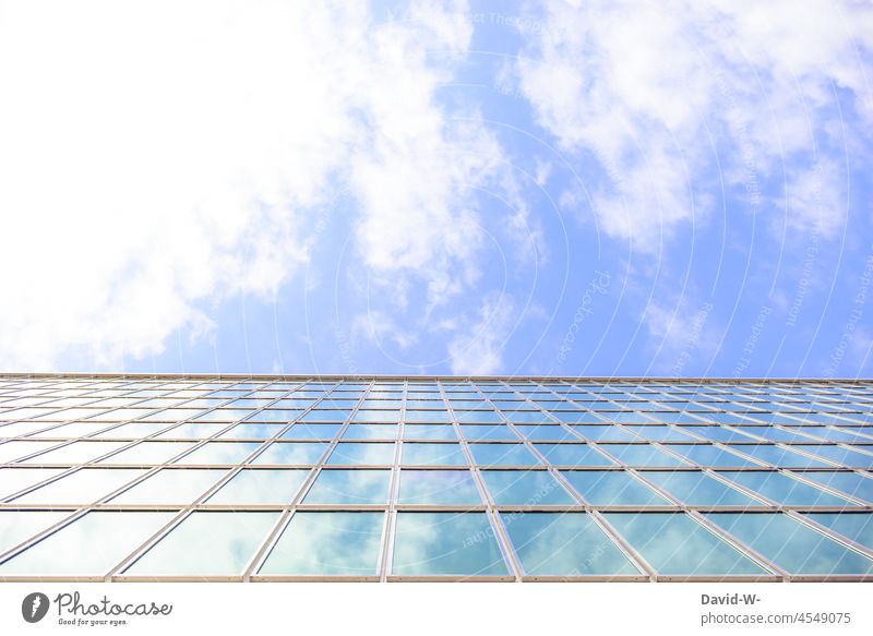 Himmel - Wolken spiegeln sich in Fensterscheiben Reflexion & Spiegelung viele Glas Strukturen & Formen Architektur Muster
