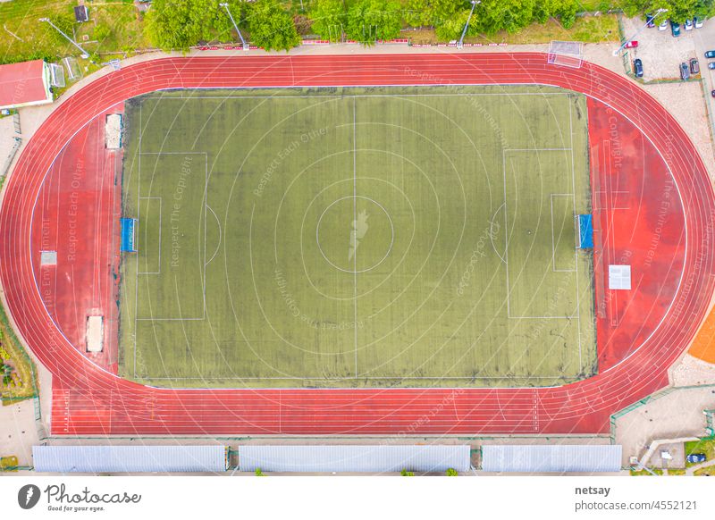 Luftaufnahme eines leeren Fußballfeldes in Europa Platz Feld Antenne Stadion Top Ansicht Gras Boden allein Hintergrund Ball Meisterschaft Farbe Konkurrenz