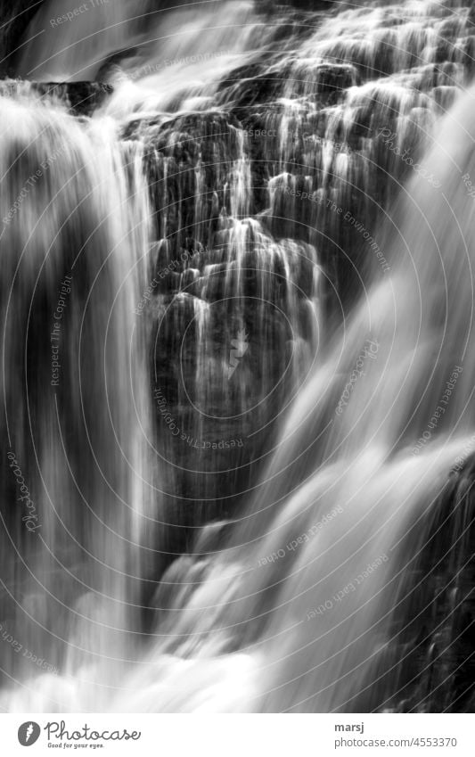 surreal | mystische Schleier am Riesachwasserfall Langzeitbelichtung Wasserfall fließen harmonisch nass abstrakt Meditation Reinheit Urelemente Traurigkeit