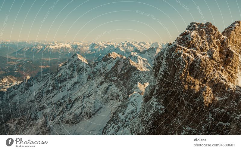 über den Bergen ..... Felsen Bayern garmisch partenkirchen Wettersteingebirge Alpen Erholung Urlaub Ruhe rau hoch