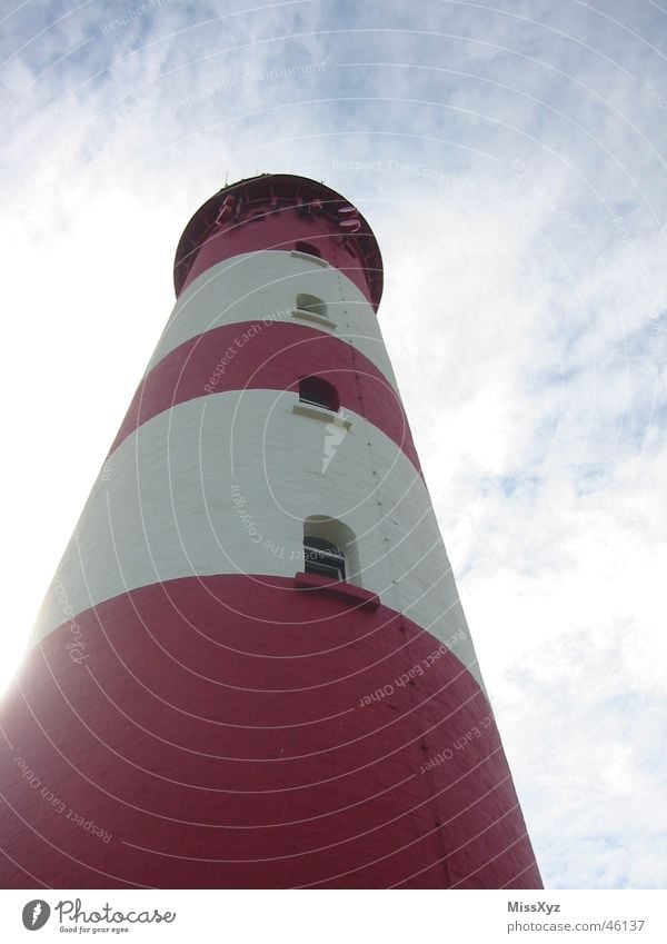 Leuchtturm rot-weiß Amrum Ferien & Urlaub & Reisen Aussicht Meer Fenster Wolken leuchturm Nordsee Insel Turm Himmel blau