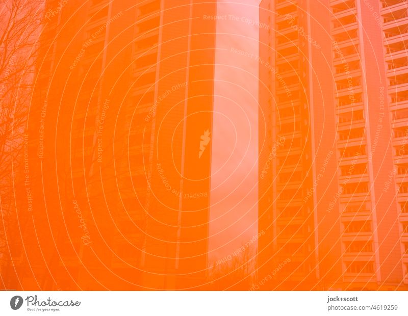 Fassade orange und Himmel orange Strukturen & Formen Monochrom Hintergrundbild Hintergrund neutral Silhouette Plattenbau Architektur Wohnhochhaus einfarbig