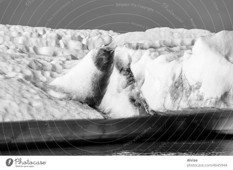 2021 08 16 Jokulsarlon Sterbeeis 12 Natur Island Gletscher jokulsarlon Lagune Landschaft blau reisen See Eisberg arktische glazial schön Tourismus Wasser kalt