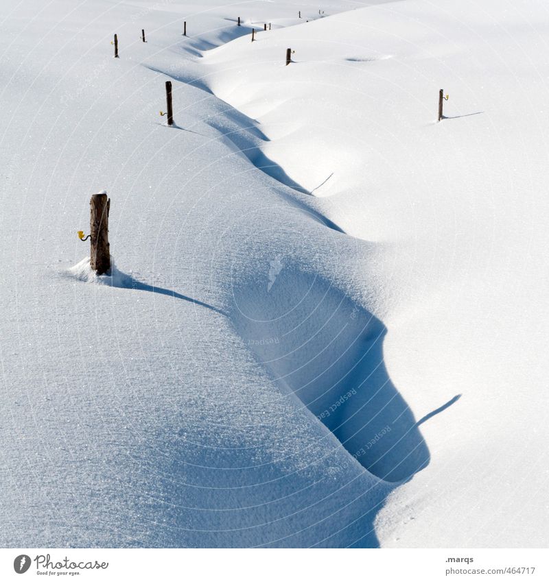 Verschneit Ausflug Umwelt Natur Landschaft Winter Schönes Wetter Schnee Bach Tiefschnee Holzpfahl hell kalt schön weiß Einsamkeit Farbfoto Außenaufnahme