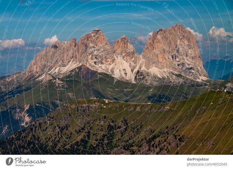 Felswände in der Sonne im Gebirge von Südtirol II Panorama (Aussicht) Zentralperspektive Starke Tiefenschärfe Silhouette Kontrast Lichterscheinung