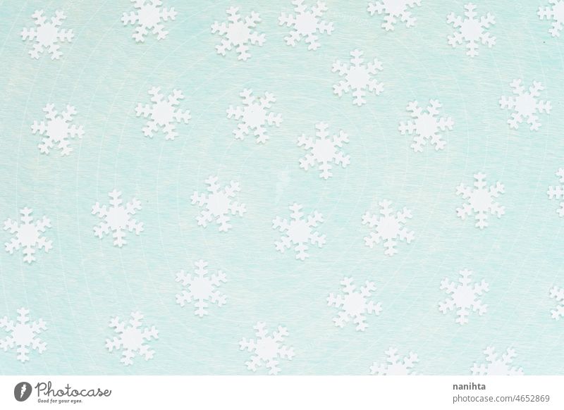 Weiße Schneeflocken auf türkisfarbenem Hintergrund Wetter kalt Winter kawaii Muster Glitter weiß Pastellton Ton gedämpft Farbe blau Temperatur schlechtes Wetter