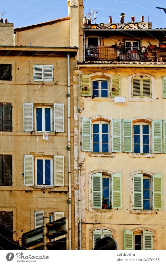 Marseille / Fassaden alt altstadt architektur ferien frankreich historisch innenstadt marseille mittelalter mittelmeer provence reise sonne stimmung urban
